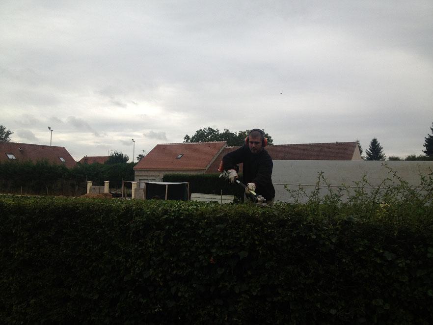 Aide à la personne jardin Traînou